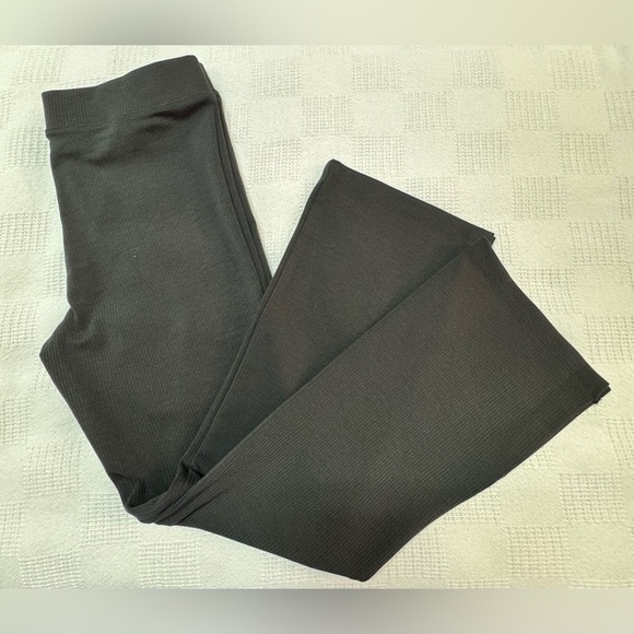 No Boundaries Black Straight Leg Pants - Picture 10 of 11